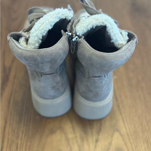 Dolce Vita Women's Cream Boots size 6 - Picture 6 of 7